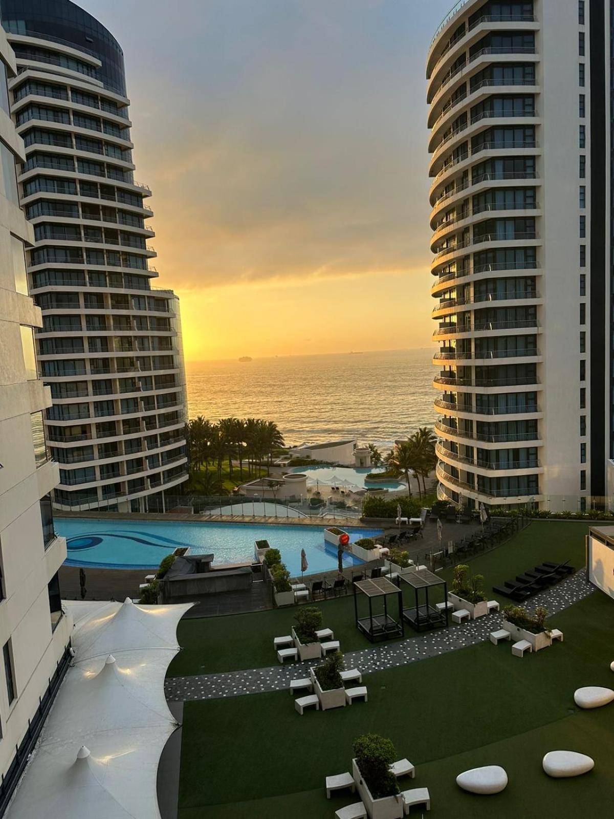 Umhlanga Lagoon Drive Top Sea Facing Unit Lejlighed Durban Eksteriør billede